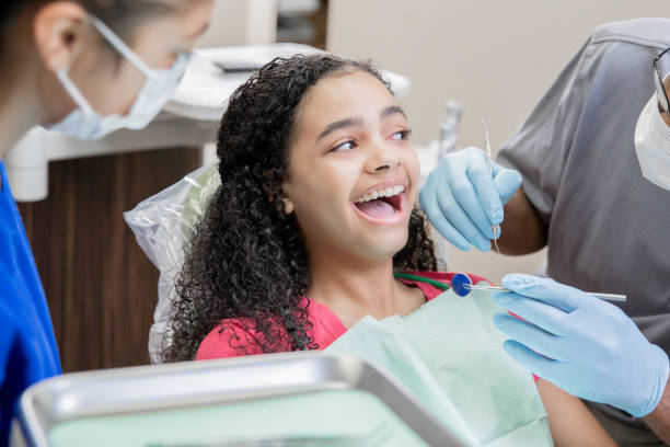 Best Emergency Dental Extractions in Hill N Dale, FL